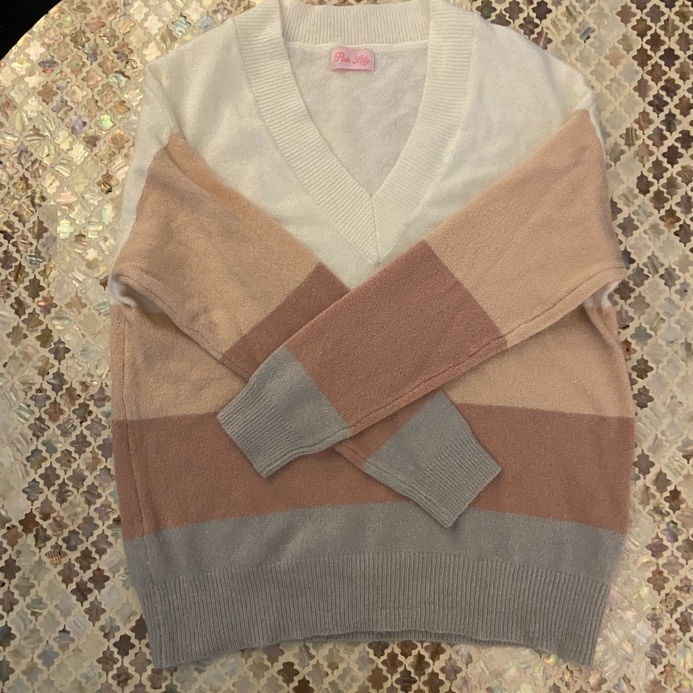 Pink Lily V-Neck Sweater, Size Small